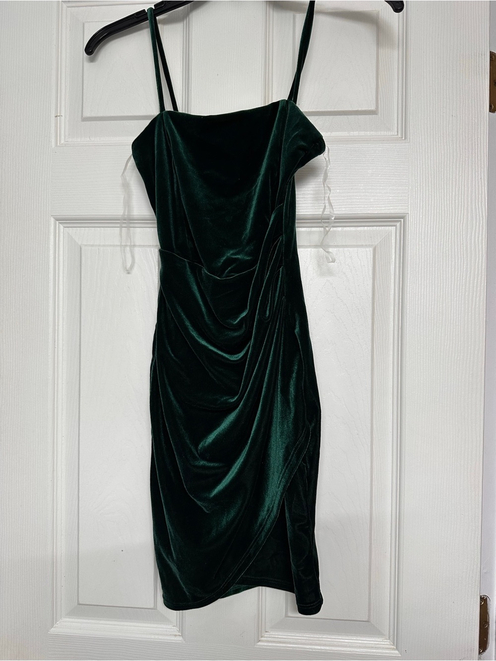 Dark Green Velvet Spaghetti-Strap Dress
